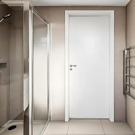 Appartement Lumineux & Design Avec Parking, Hypercentre *
